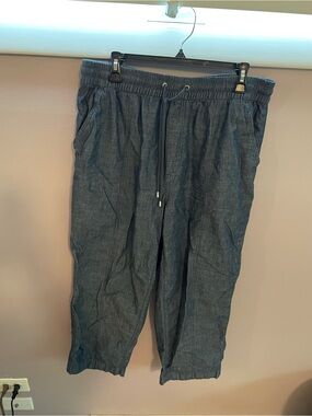 Croft & Barrow Utility Pull On Capris Chambray Large